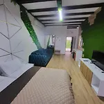 Къща за гости Paradise View Сърница