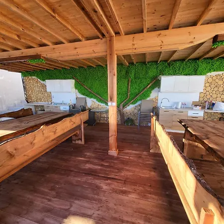 Къща за гости Paradise View 3*